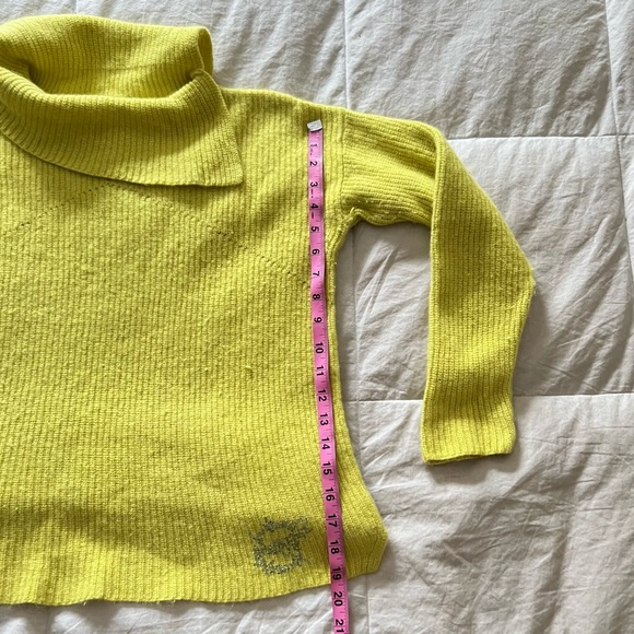 Sale 🔥 Faber Woman Cashmere Angora Turtleneck Sweater Size Medium - Picture 6 of 9